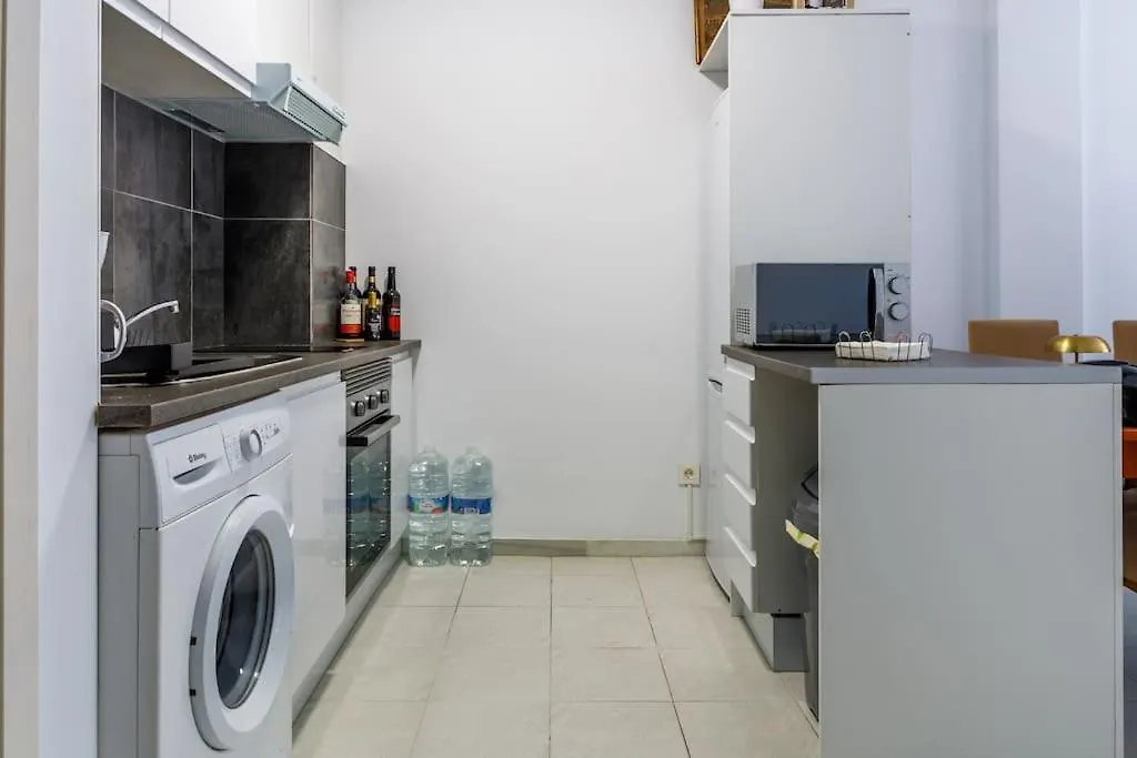 Cozy Apt In Perfect Location Fuengirola Spain